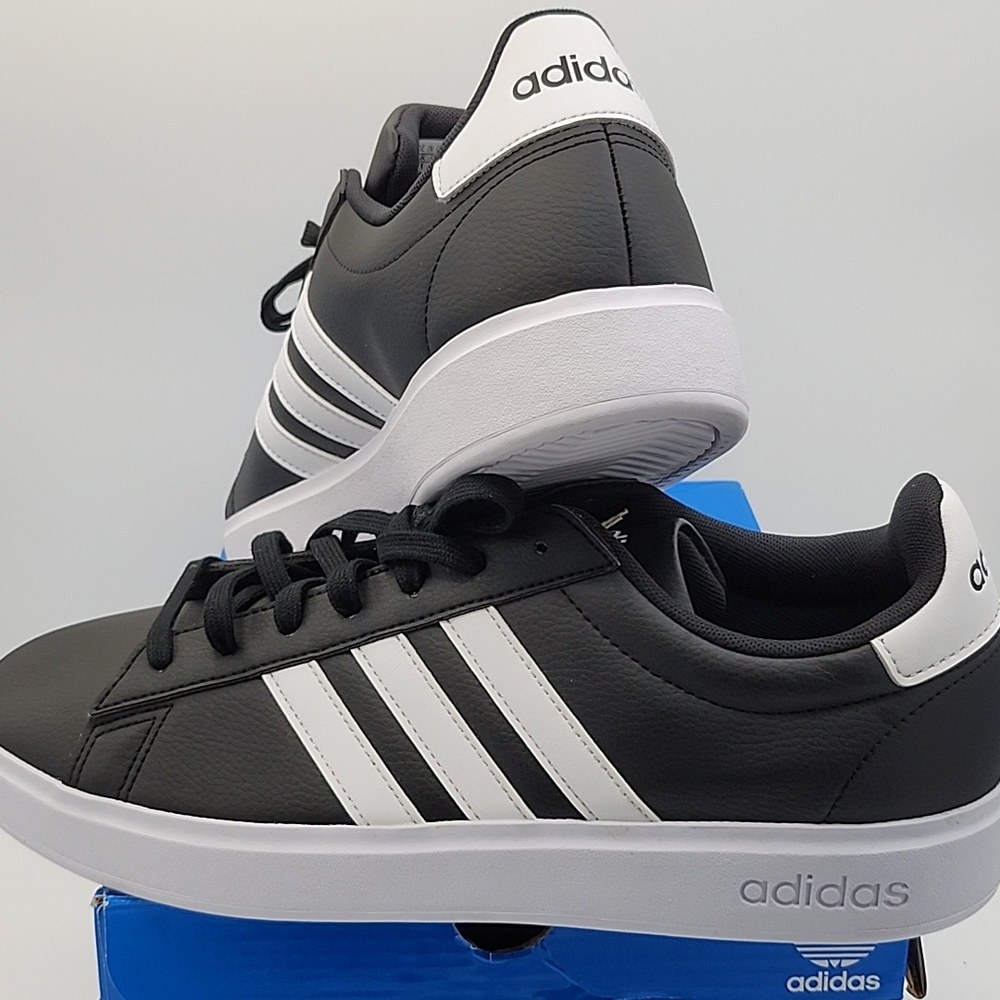 Adidas Grand Court 2.0 NWT Size 11.5M/12.5W